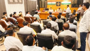 rampur-dm-ajay-kumar-dwivedi-flood-preparation-meeting