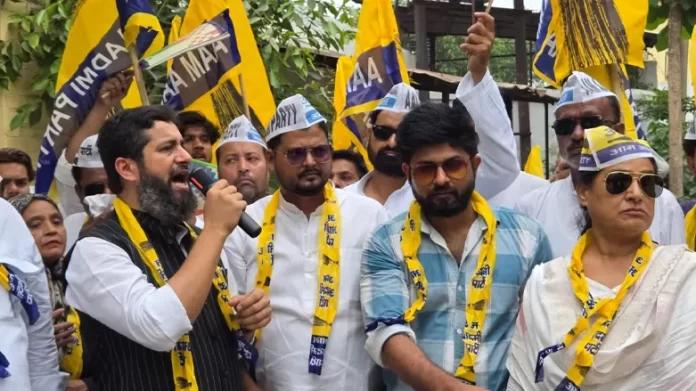 Aap Protest rampur-me-aap-ka-bijli-sankat-aur-smart-meter-ke-khilaf-pradarshan