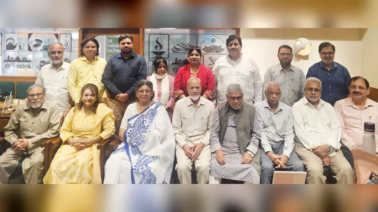 अल काजी उर्दू अकादमी ने उर्दू साहित्य की हस्तियों को किया सम्मानित, भाषा के विकास पर मंथन 2 Urdu
