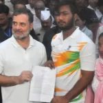 rahul-gandhi-dharna-pellet-gun-fir