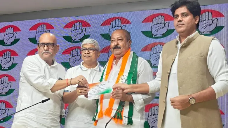 asim-waqar-aimim-joins-congress-before-up-election-2027