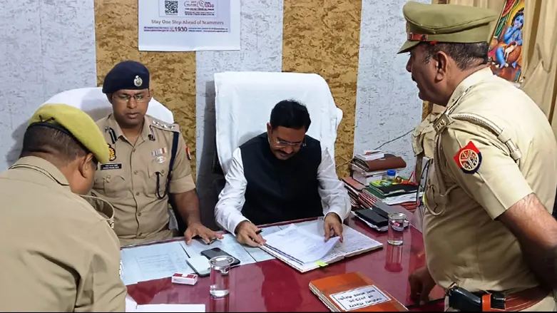 mainpuri-dm-indramani-tripathi-thana-samadhan-divas