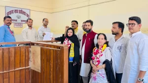 रामपुर: आम आदमी पार्टी प्रत्याशी अंदलीब रहमान ने दाखिल किया नामांकन 5 Rampur: Aam Aadmi Party candidate Andaleeb Rahman filed his nomination.