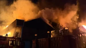 Massive Fire at Karan Nagar Commercial Unit; Nearby Hospital Evacuated 2 Massive Fire at Karan Nagar Commercial Unit; Nearby Hospital Evacuated