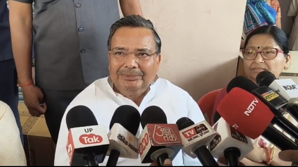 एमएलसी चुनाव: पर्यटन मंत्री जयवीर सिंह का बड़ा दावा- यूपी की सभी 11 सीटें एकतरफा जीतेगी बीजेपी 1 Jaiveer Singh