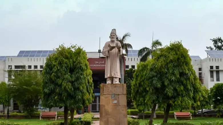 JMI Forms 7-Member Panel to Engage Protesting Students and Restore Campus Calm